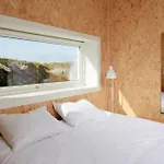Apartment Where The Ocean Meets Land *